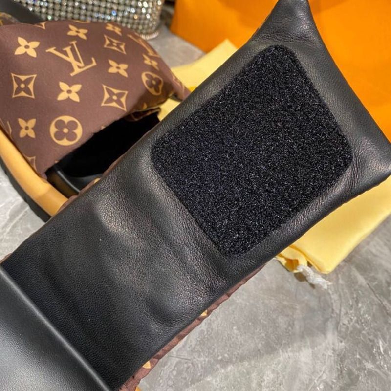 l**is V*t*n pool pillow comfort mules