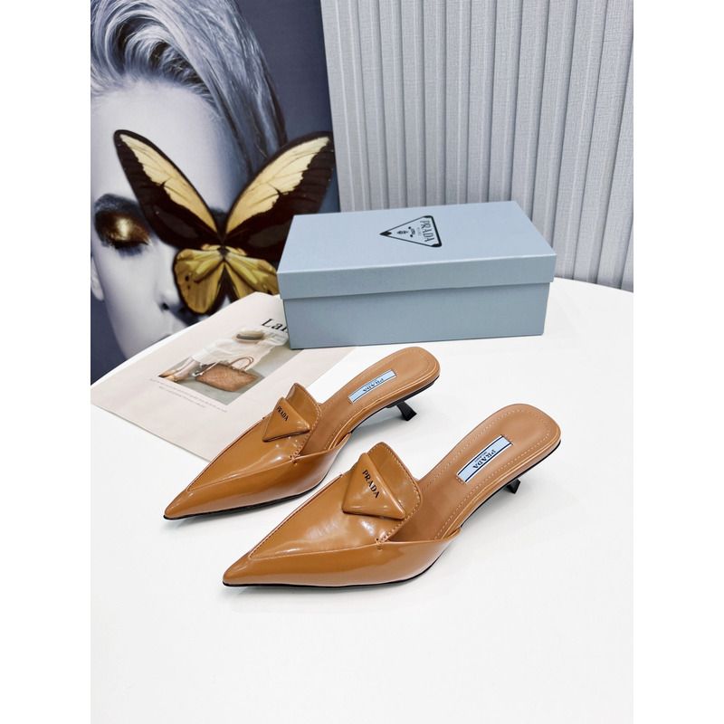 Pra*a logo patent leather pointy toe mule slide brown