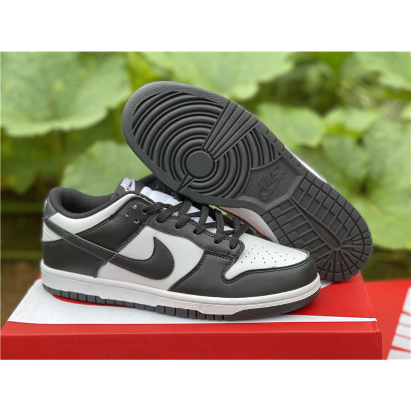 Nike Dunk Low Sneakers White Black