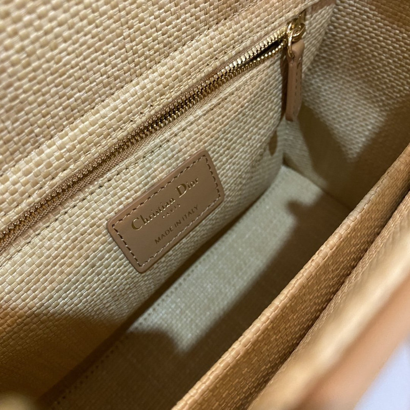 D*or medium lady D*or bag raffia cannage  24 x 20 x 11