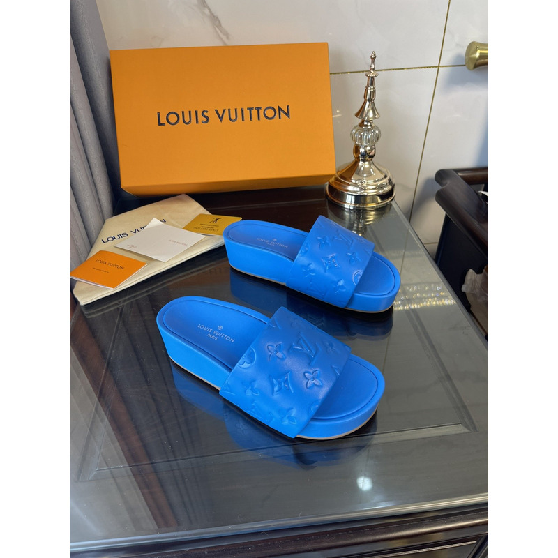 l**is V*t*n jumbo flatform mule dark blue