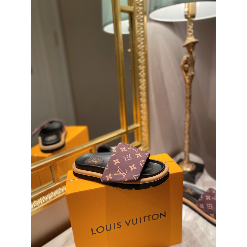 l**is V*t*n pool pillow comfort mule brown