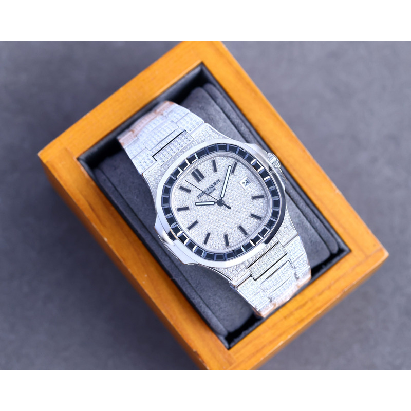 patek philippe nautilus 5711 black/white emerald Di*m*nds