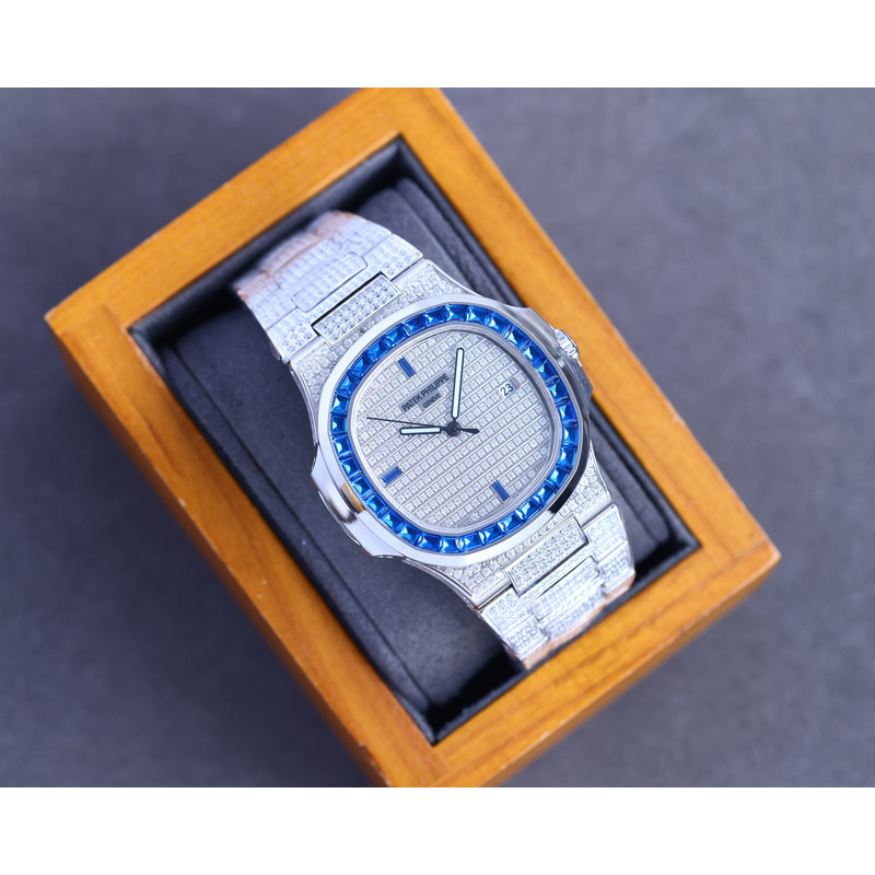 patek philippe nautilus 5719 blue emerald Di*m*nds