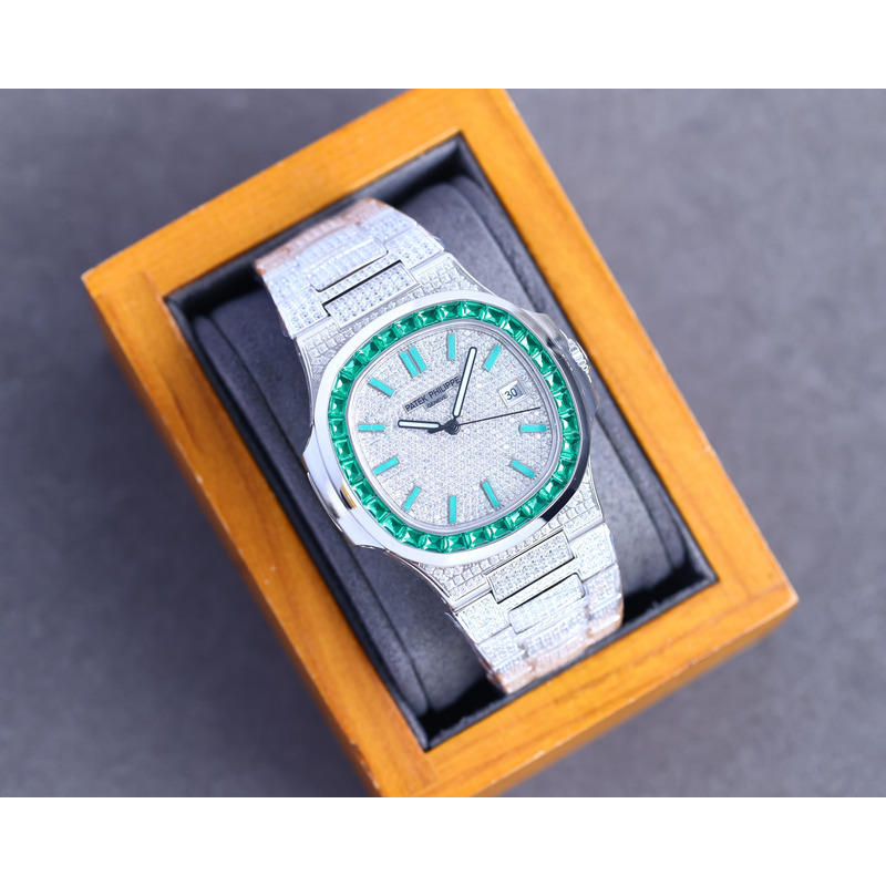 patek philippe nautilus 5711 green emerald Di*m*nds
