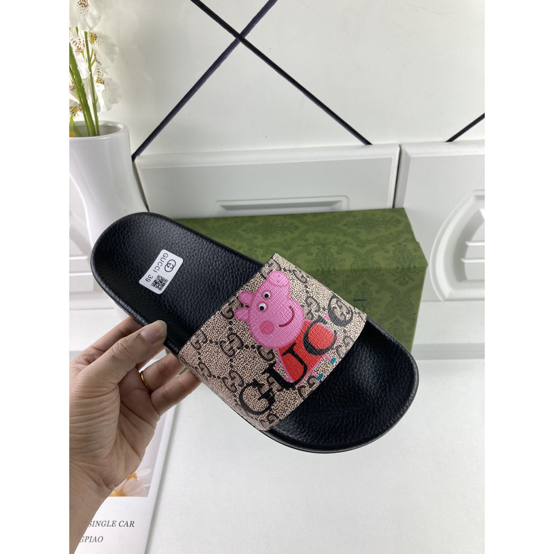 G*u*i peppa pig  slides