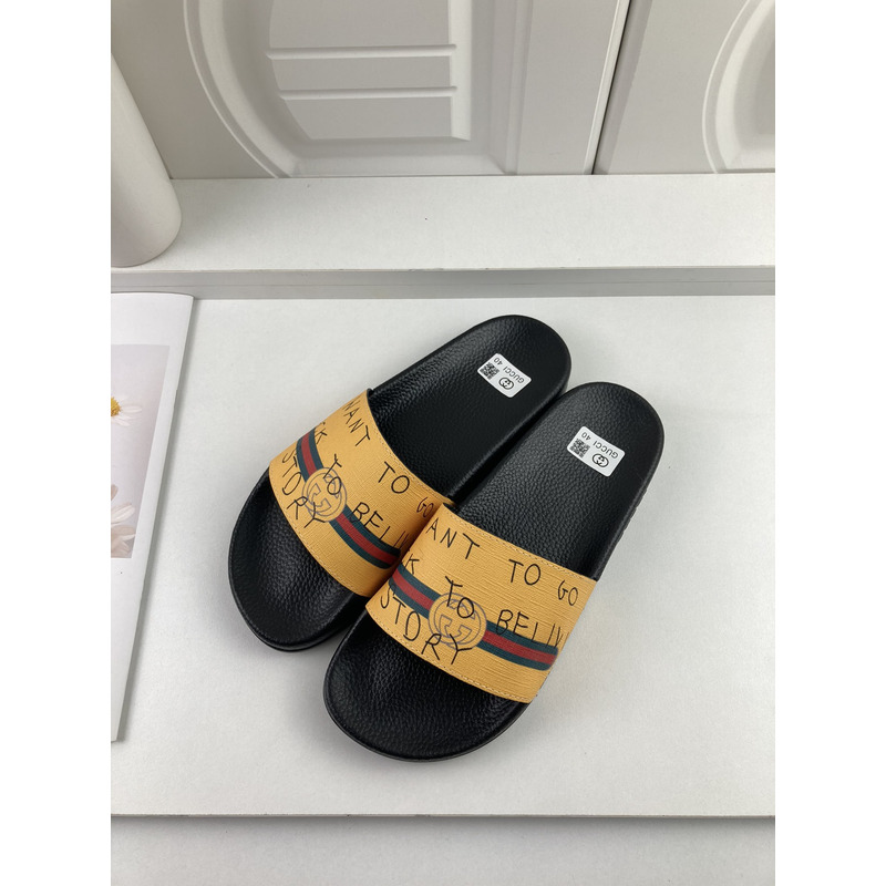 G*u*i slippers yellow