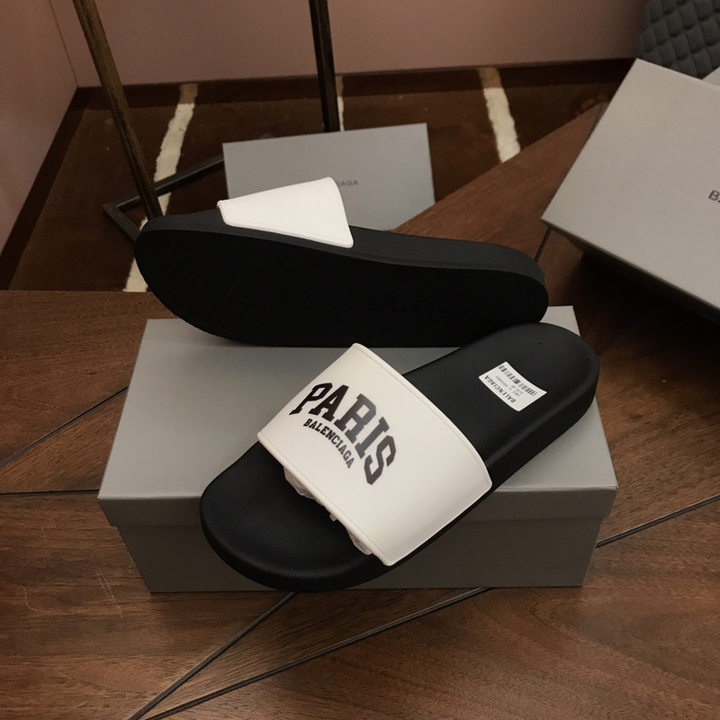 Ba*len*cia*ga paris pool slides white&black