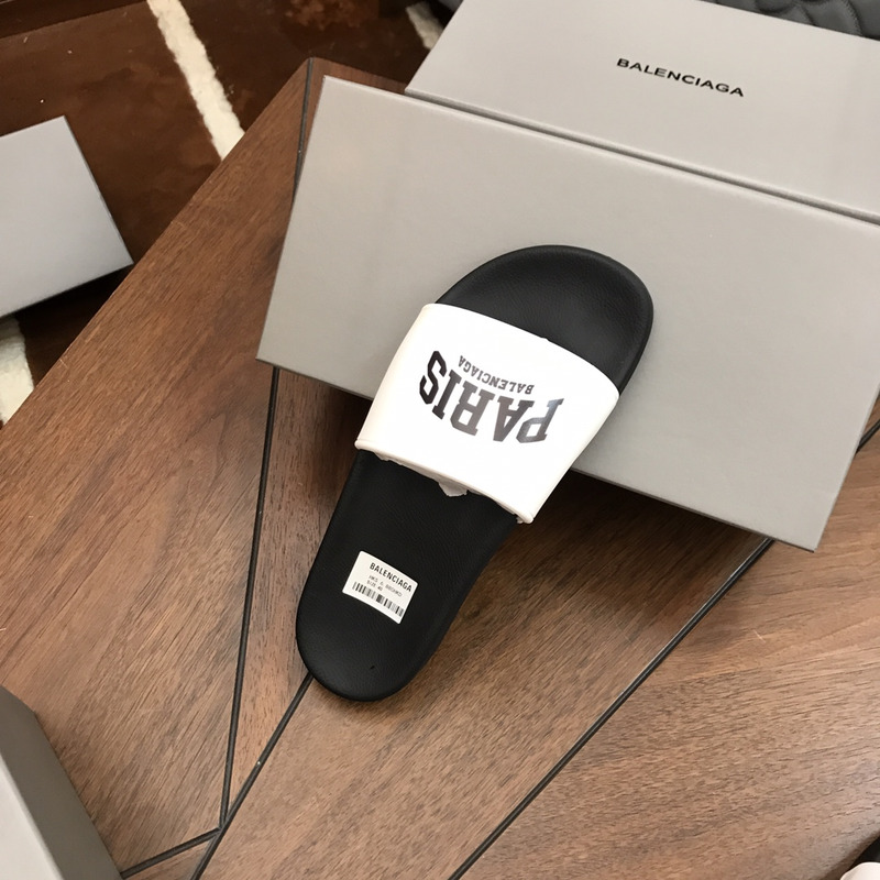Ba*len*cia*ga paris pool slides white&black