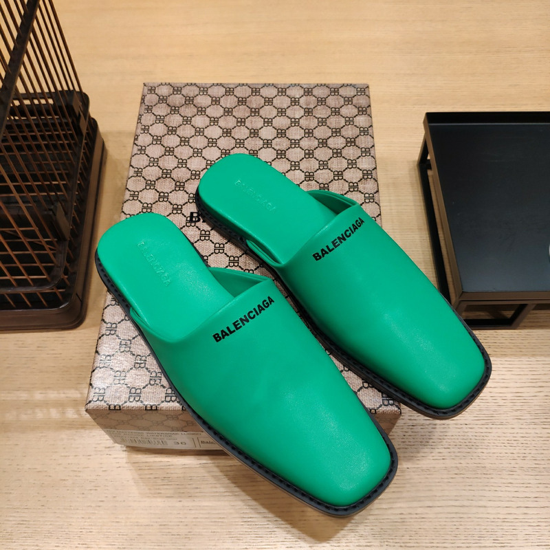 Ba*len*cia*ga cosy logo-print leather mules green