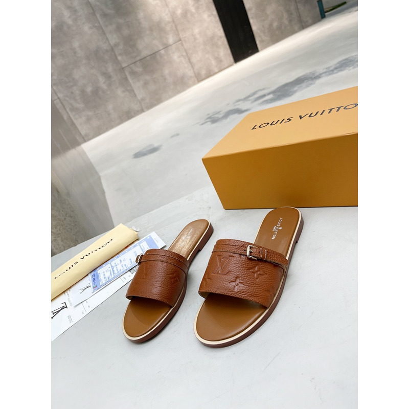 l**is V*t*n flat mules cinnamon