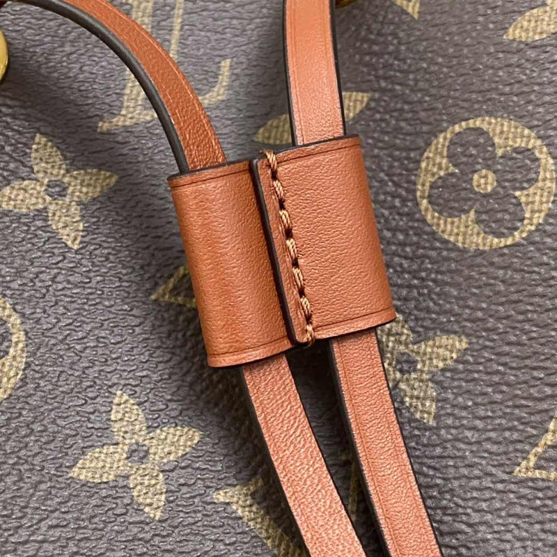 LV Néonoé MM Caramel 26 X 26 X 17.5cm