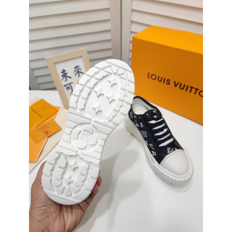 l**is V*t*n squad monogram sneaker black