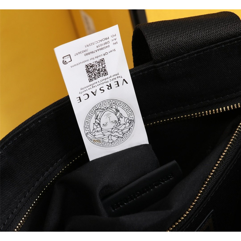 F**di fendace logo tote