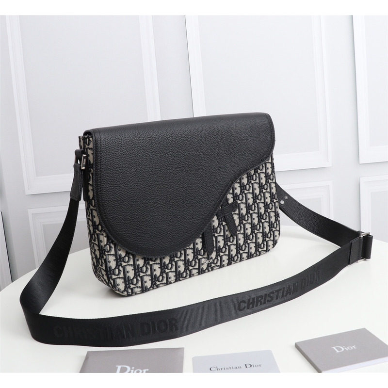 D*or saddle flap messenger oblique canvas bag in black