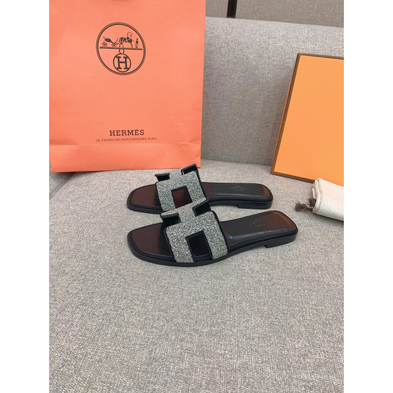 H**mes oran sandals in crystal powder