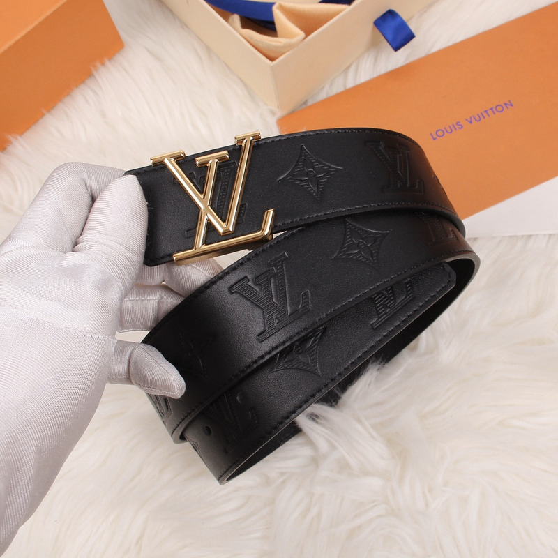 LV INITIALES 40MM HISTO BLACK LEATHER GOLD LV