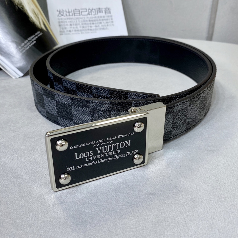 l**is V*t*n belt neo inventeur reversible black logo
