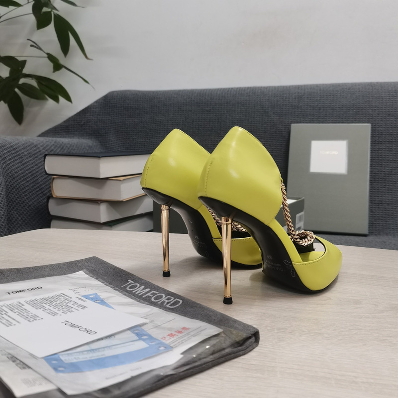 Tom Ford Wishbone Chain Peep-Toe Pumps in Yellow