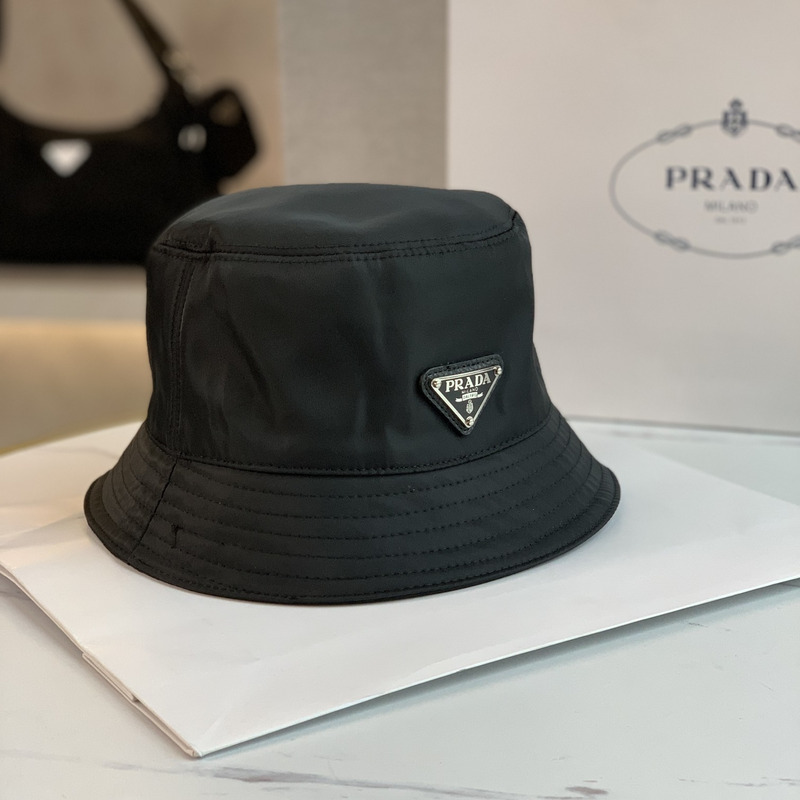 Pra*a re-nylon bucket hat black