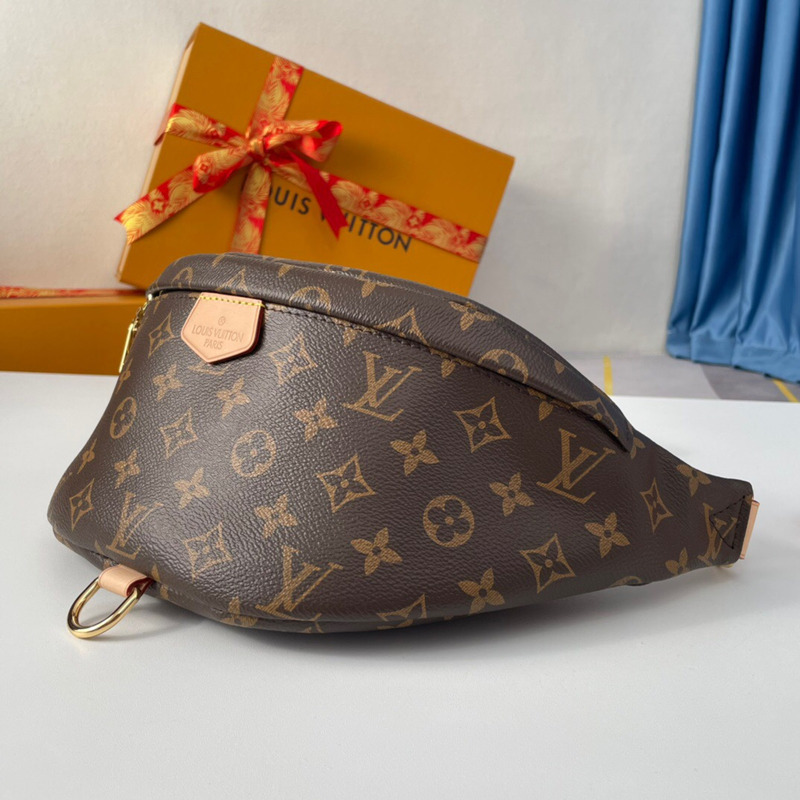 l**is V*t*n monogram bumbag m43644