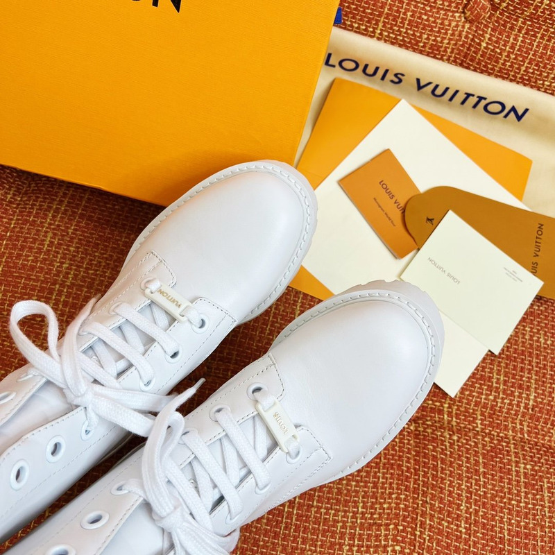 l**is V*t*n territory flat boots white