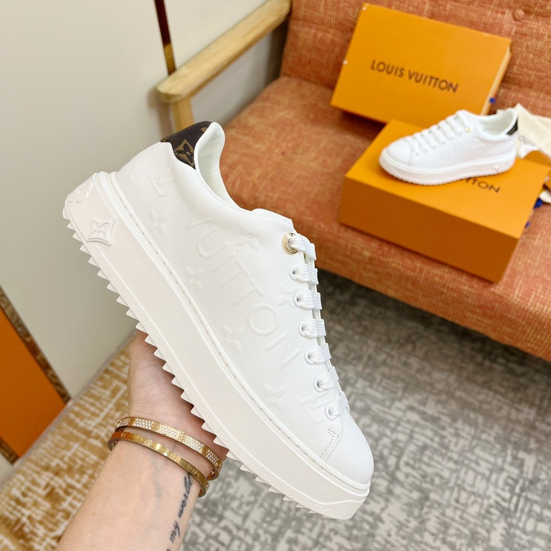 l**is V*t*n time out sneakers white