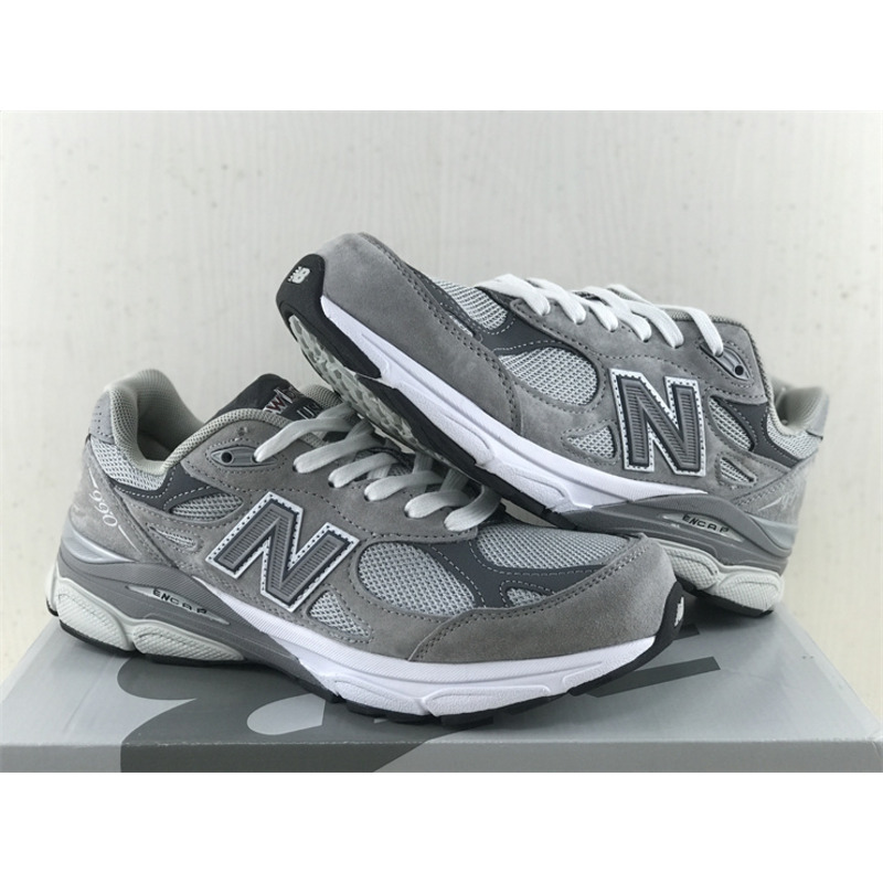 New Balance M 990 GJ 3 Grey Sneaker