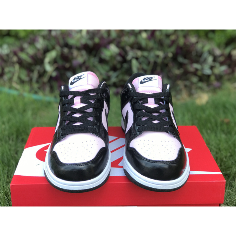Nike Dunk Low Black Pink
