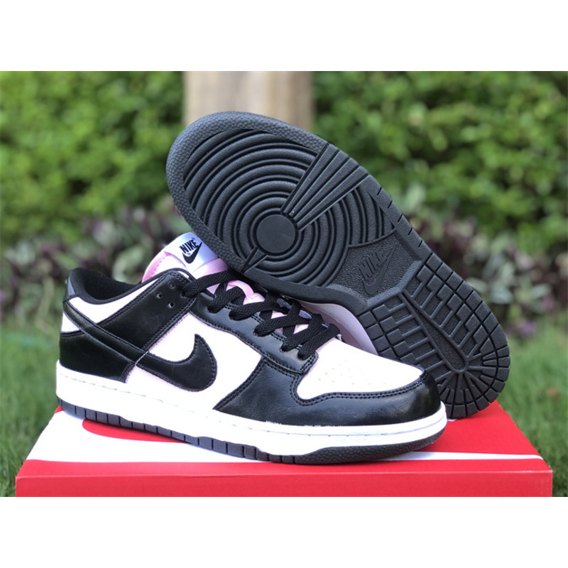 Nike Dunk Low Black Pink
