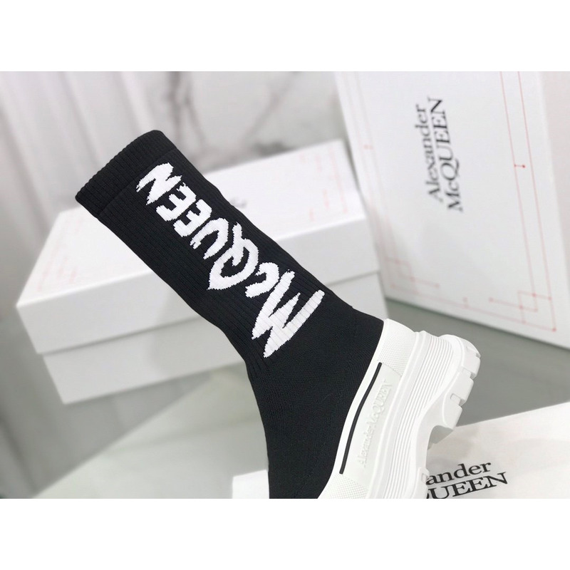 Alexander Mcqueen Graffiti Knitted Tread Slick Boots Black
