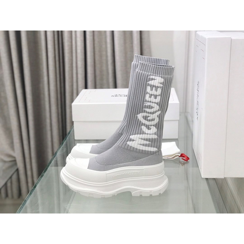 Alexander Mcqueen Graffiti Knitted Tread Slick Boots Grey