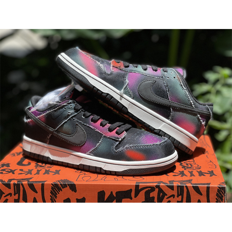 Nike Dunk Low Graffiti Sneakers