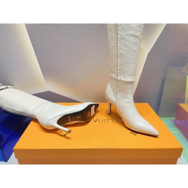 l**is V*t*n women’s signature high boots white