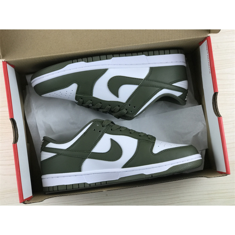Nike Dunk Low"Medium Olive"
