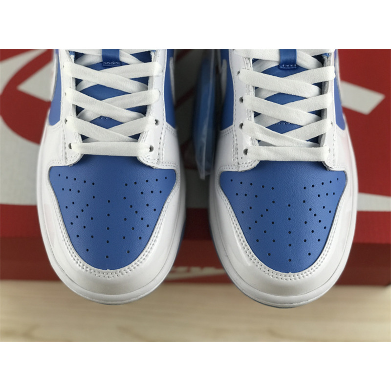 Nike Dunk Low Reverse UNC in Blue