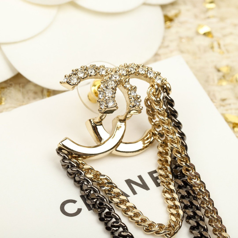 ch*el cc Di*m*nd tassel earring