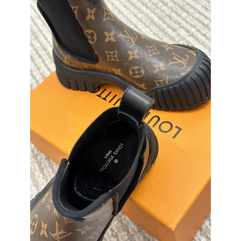l**is V*t*n ruby ankle boots monogram noir