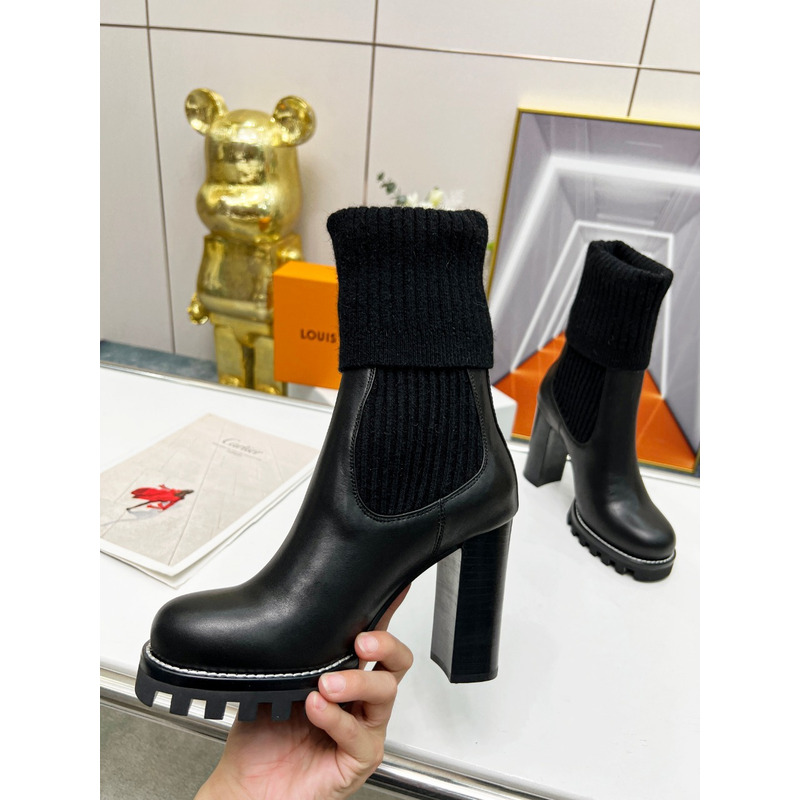 l**is V*t*n star trail ankle boots black