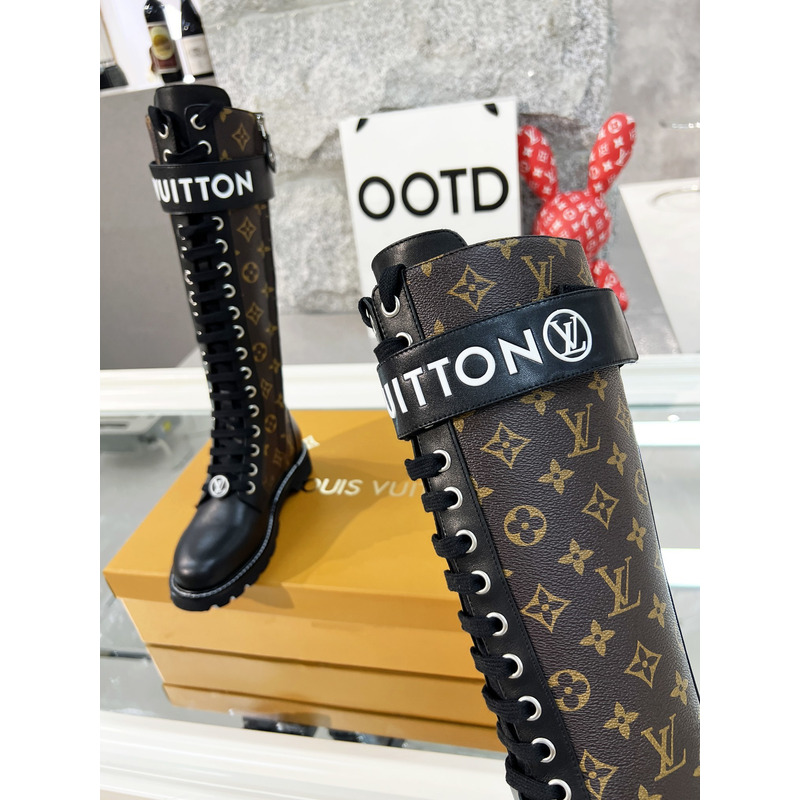 l**is V*t*n circle long boots monogram