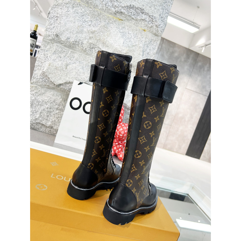 l**is V*t*n circle long boots monogram