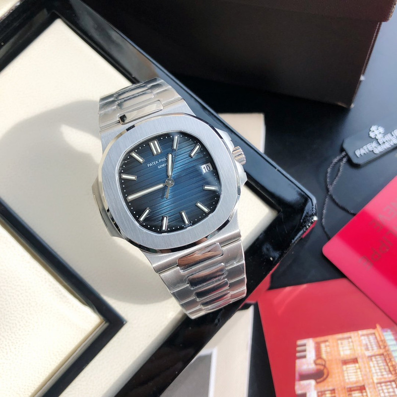 Patek Philippe Sport Elegance 5711/1A 010 (Nautilus 57111A010) Watch