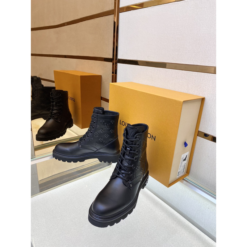 l**is V*t*n ranger black boot
