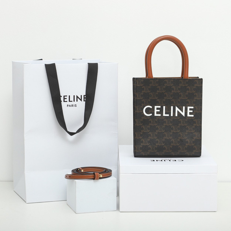 Ce**e triomphe small vertical tote