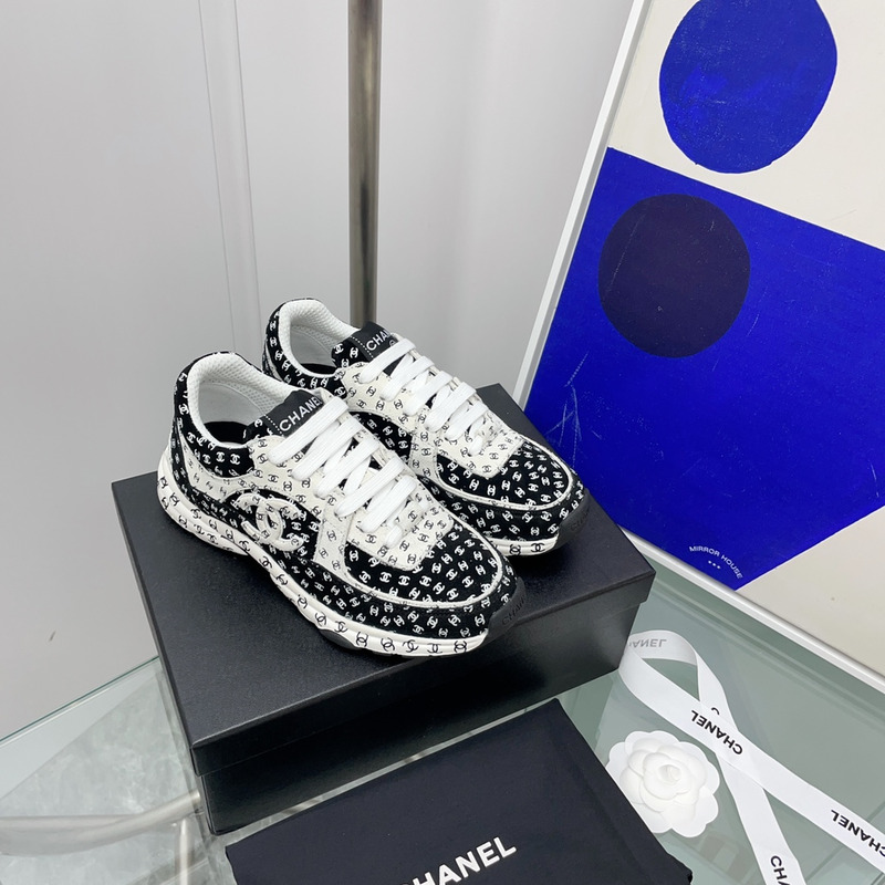 Ch*el trainer printed cc white (w)