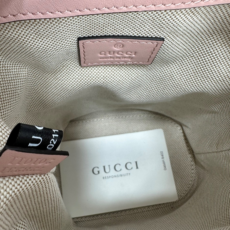 G*u*i gg matelassé leather bucket bag pink