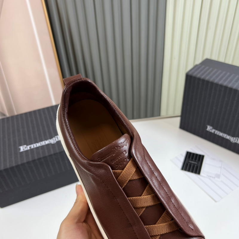 Ermenegildo Zegna Coffee DEERSKIN TRIPLE STITCH™ LOW TOP SNEAKERS