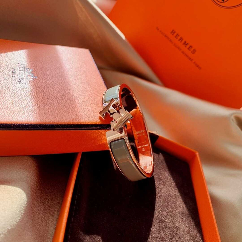 H**mes green enamel gold h buckle bracelet