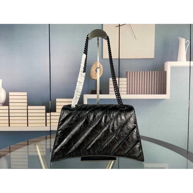Ba*len*cia*ga quilted padded leather shoulder bag black