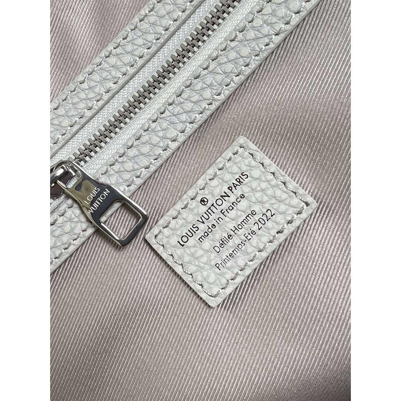 l**is V*t*n keepall 50 travel bag taurillon monogram embossed calfskin white
